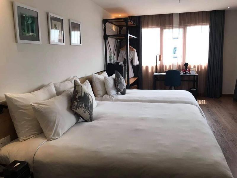 होटल C Hotel- De Tham Bui Vien Walking Street 3*
